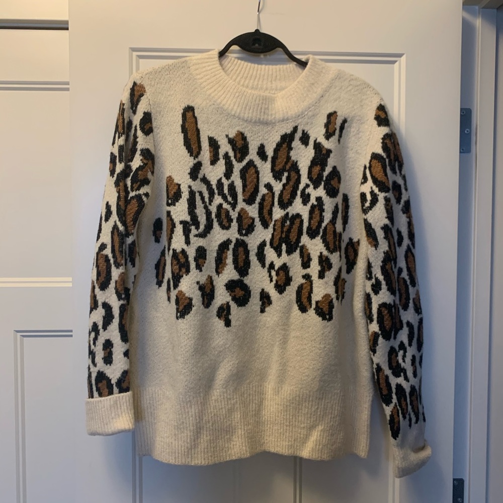 Lulu sidonio/Molly bracken  sweater